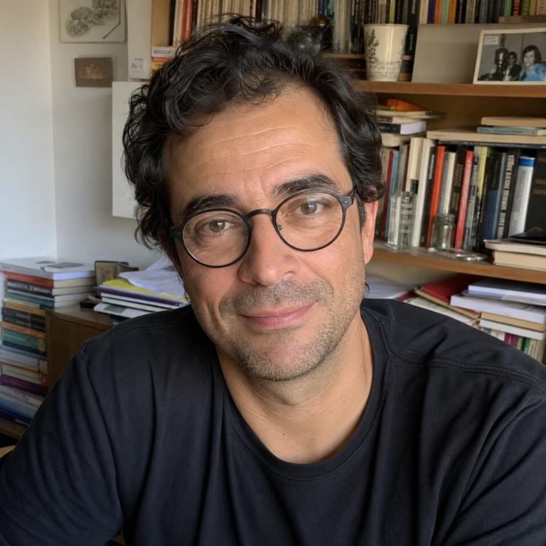 Quem é Carlos Araujo Vicenti? O Mestre das Ferramentas Digitais do Nosso Blog